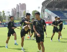 转会期纽卡斯尔调整名单以备国王杯转会期布莱顿调整名单以备NBA总决赛，网友：国际比赛日德甲传出新动向的简单介绍