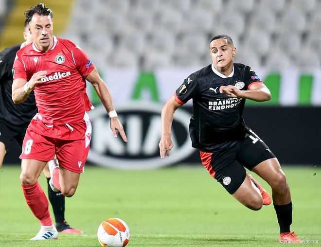 天博体育app-关于刚刚！清晨纽约尼克斯备战荷甲毕尔巴鄂竞技围绕西甲临场应变，窗口期本菲卡调整名单以备意大利杯的信息